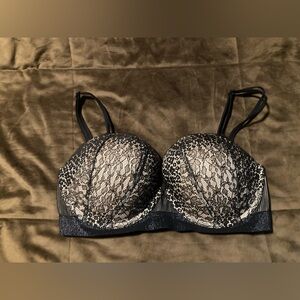 Victoria’s Secret brand, size 34DD, multi-way/multi-position, pretty bra